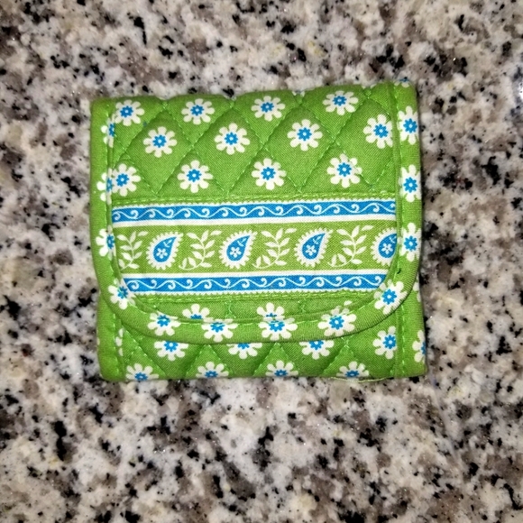 Vintage Vera Bradley Apple Green Wallet. - Picture 1 of 5